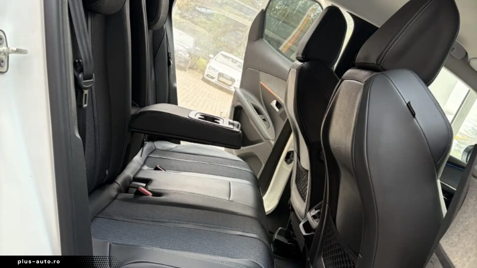 PEUGEOT 3008 2022-05 Hybrid