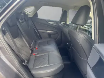 LEXUS NX 450h   Executive Line E-Four Interieur Techno
