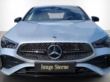 Mercedes-Benz CLA 200d AMG MULTIBEAM KeylessGO WinterPack