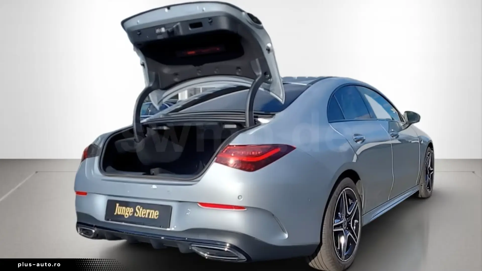 Mercedes-Benz CLA 200d AMG MULTIBEAM KeylessGO WinterPack