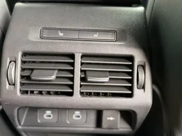 LAND ROVER Discovery Sport Dynamic SE AHK Winter Pack ACC
