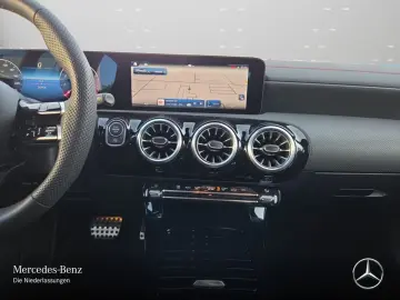 Mercedes-Benz CLA 180 Coupe AMG Advanced  LED Kamera