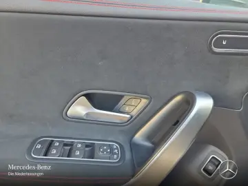 Mercedes-Benz CLA 180 Coupe AMG Advanced  LED Kamera