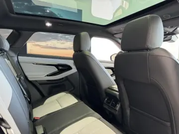 LAND ROVER Range Rover Evoque D200 R-Dynamic SE Panorama