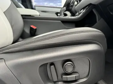 LAND ROVER Range Rover Evoque D200 R-Dynamic SE Panorama