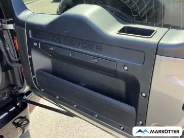 LAND ROVER Defender 110 D250 X-Dynamic SE Black Pack StandH