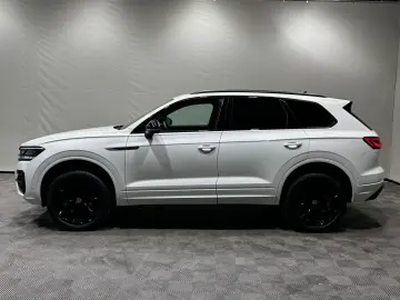 VW Touareg R-Line Black Style   MATRIX PANO LUFT