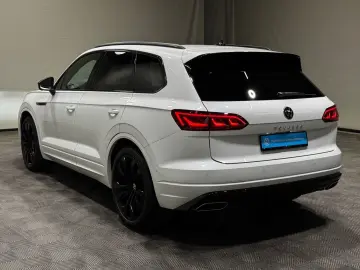 VW Touareg R-Line Black Style   MATRIX PANO LUFT
