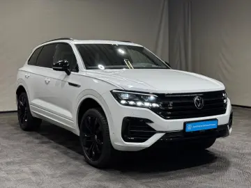 VW Touareg R-Line Black Style   MATRIX PANO LUFT