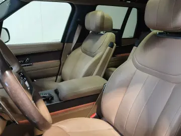 LAND ROVER RANGE ROVER AUTOBIOGRAPHY HYBRID AHK 7-SITZE 22