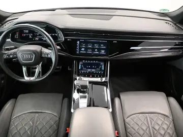 AUDI SQ8 4.0 TFSI Quattro  MATRIX PANO AHK 360 KAM