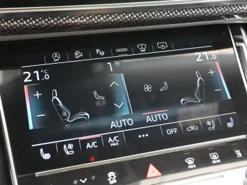 AUDI SQ8 4.0 TFSI Quattro  MATRIX PANO AHK 360 KAM