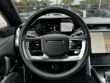 LAND ROVER Range Rover P550e Autobiography PDC AHK LED PANO