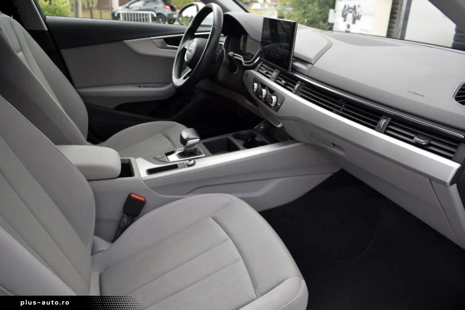 Audi A4 Limuzina
