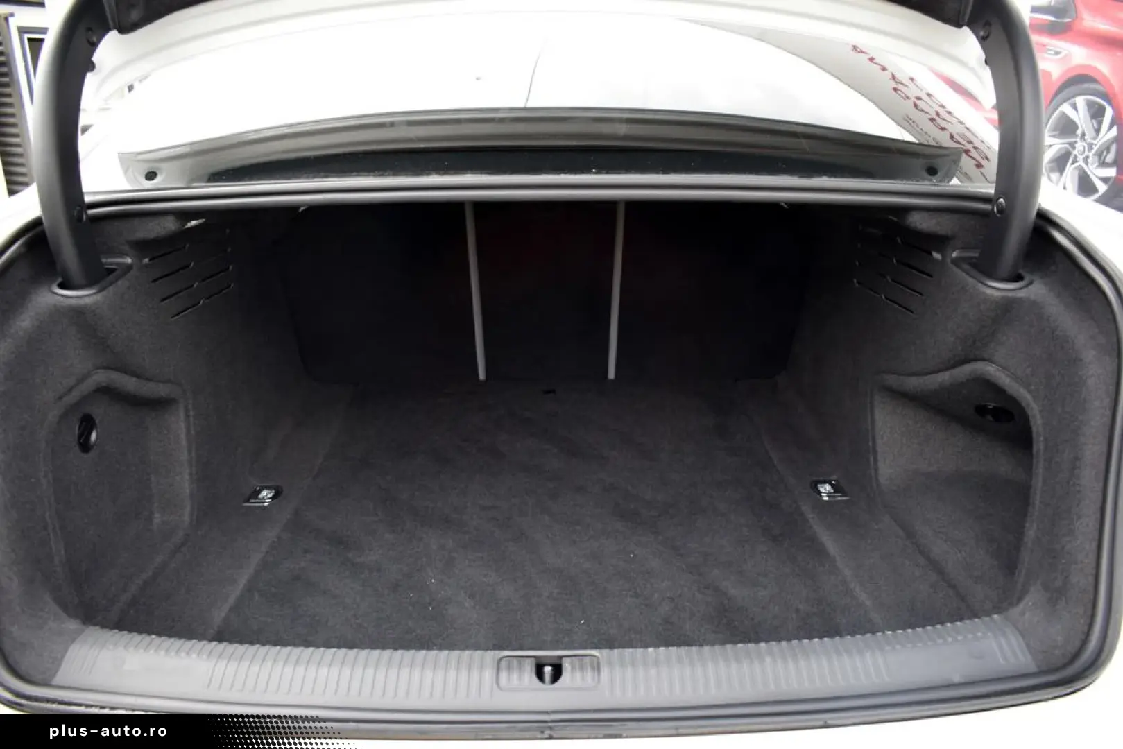 Audi A4 Limuzina