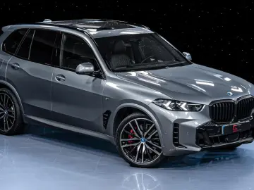 BMW X5 xDrive50e M-Sport Pro B&W Pano DAP 22  Towbar