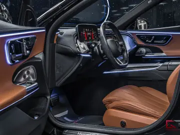 MERCEDES-BENZ E 300 de 4MATIC AMG Panoramic