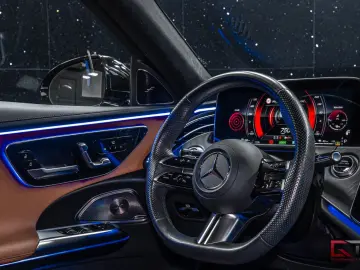 MERCEDES-BENZ E 300 de 4MATIC AMG Panoramic