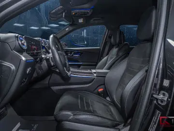 MERCEDES-BENZ GLC 300 e 4MATIC AMG Burmester ACC