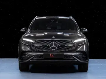 MERCEDES-BENZ GLC 300 e 4MATIC AMG Burmester ACC