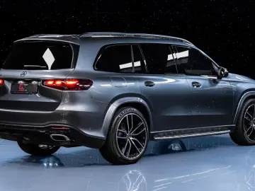MERCEDES-BENZ GLS 580 AMG Facelift 23  Massage