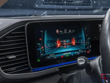 MERCEDES-BENZ GLE 53 AMG HYBRID Coupé 22  Massage