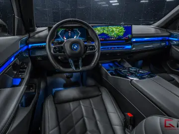 BMW 550e xDrive Touring M-Sport Pro Carbon