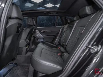 BMW 550e xDrive Touring M-Sport Pro Carbon