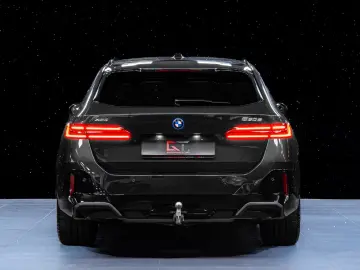 BMW 550e xDrive Touring M-Sport Pro Carbon