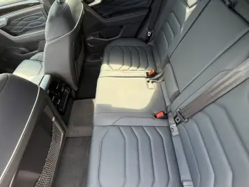 VW Touareg 3.0 TDI 210 kW 4Motion R-Line