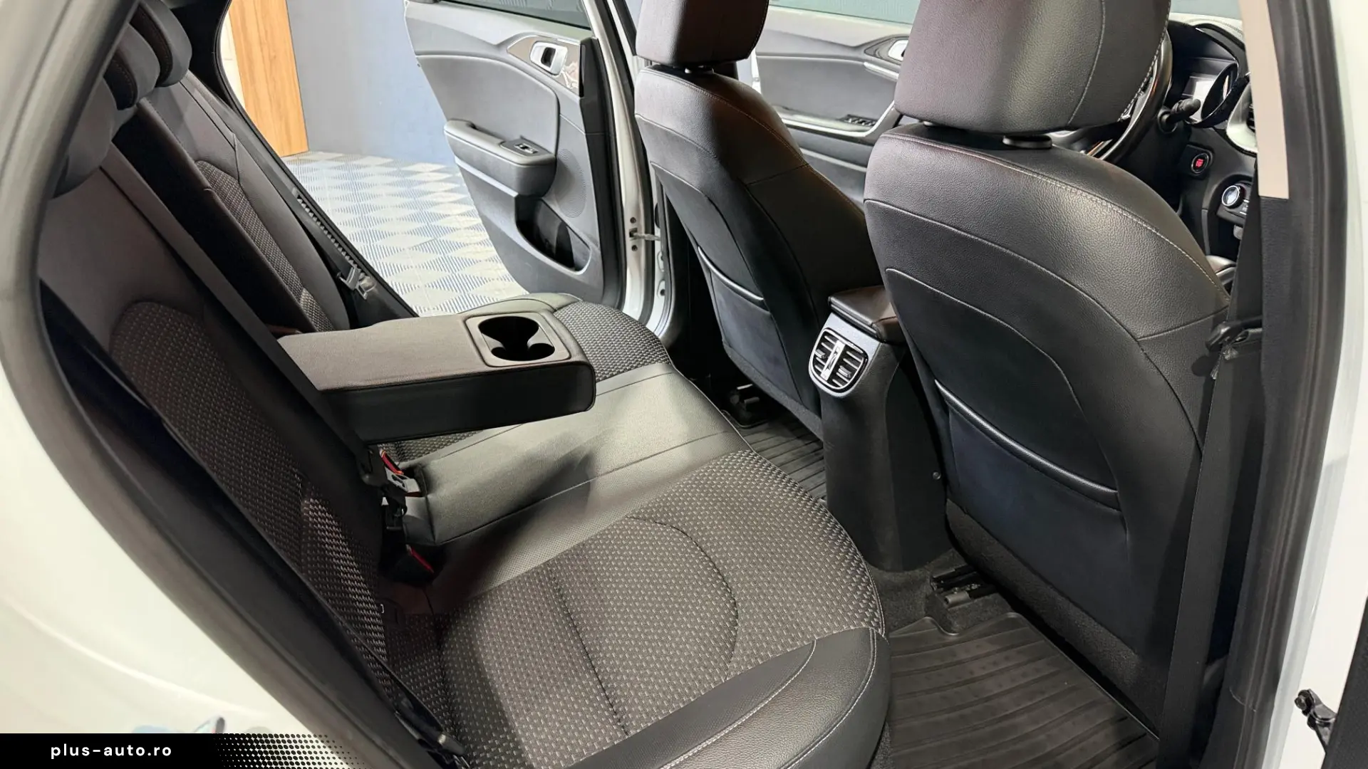 KIA CEED 1.6 PHEV