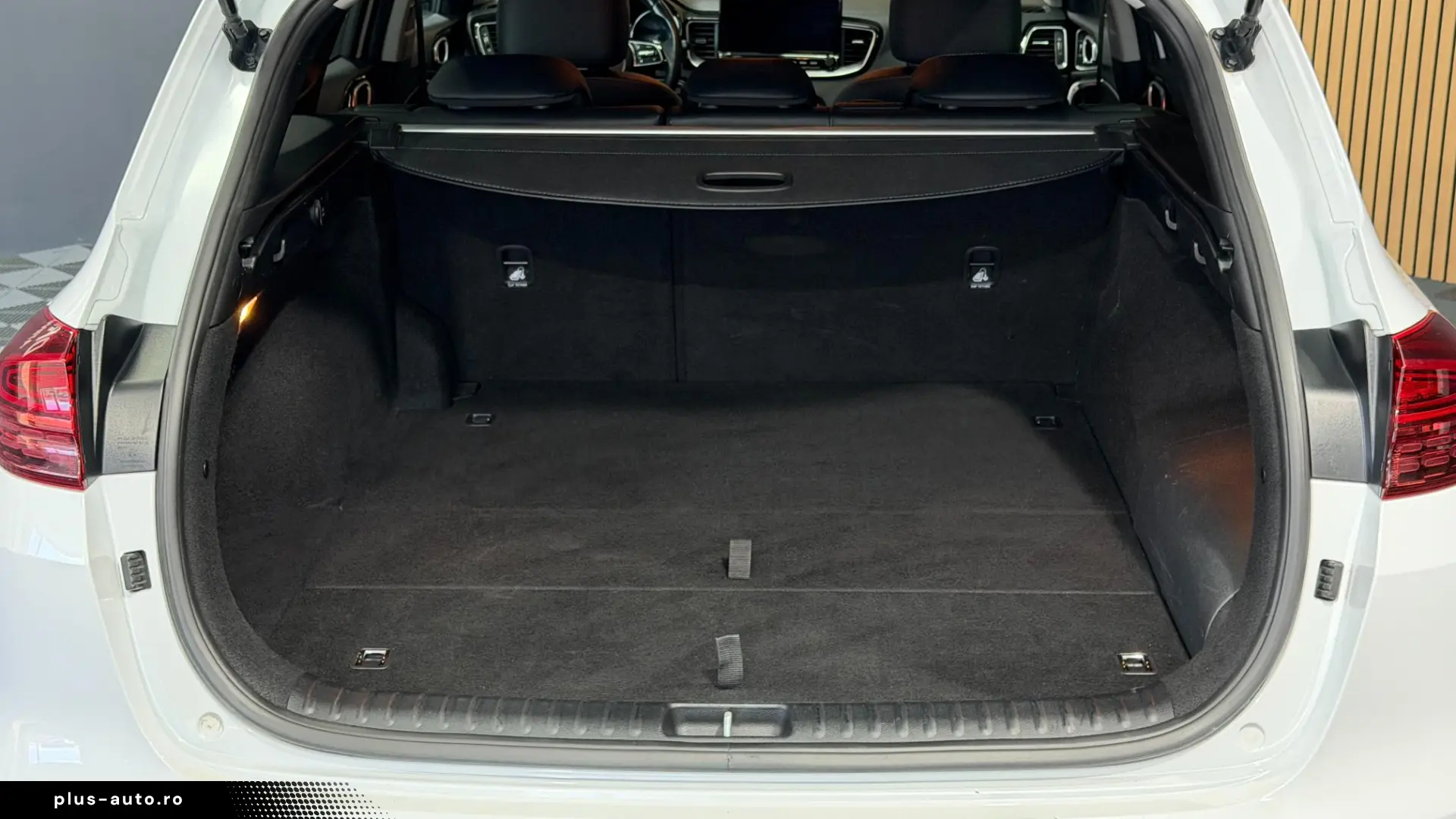 KIA CEED 1.6 PHEV