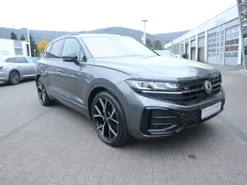 VW Touareg R-Line 3 0 V6 TDI SCR 4MOTION (286 PS) A