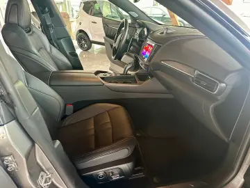 MASERATI Levante Modena S  Carbon NP 155.820 -Euro voll