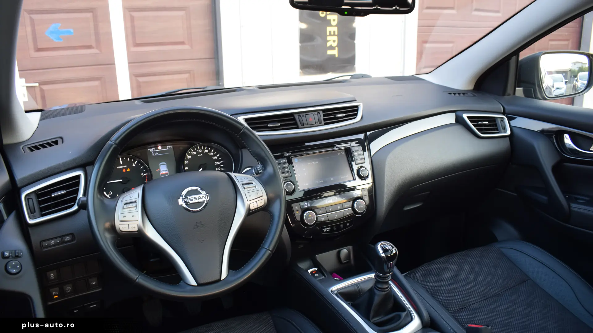 Nissan Qashqai 2015 Tekna 116.000KM Led Navi Camere Keyless