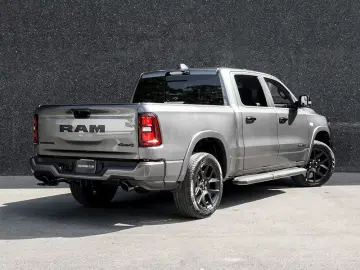 Dodge RAM 1500 LARAMIE E-TORQUE - V8 HEMI