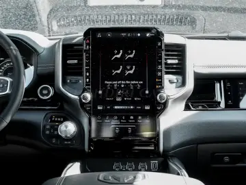 Dodge RAM 1500 LARAMIE E-TORQUE - V8 HEMI