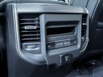 Dodge RAM 1500 LARAMIE E-TORQUE - V8 HEMI