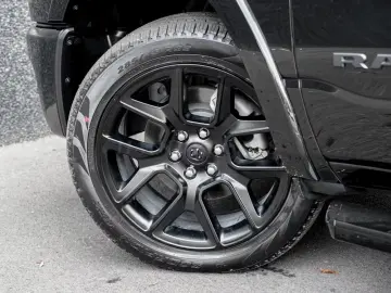 Dodge RAM 1500 E-TORQUE LARAMIE - V8 HEMI