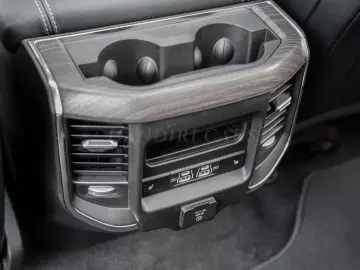 Dodge RAM 1500 E-TORQUE LARAMIE - V8 HEMI