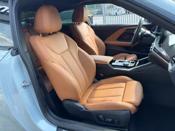 %%% BMW M240i xDrive Coupé