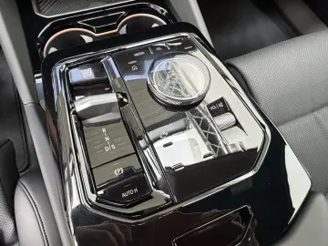 BMW 540d xDr. M Sport Pro Pano Sitzlüft. AHK ACC B&W