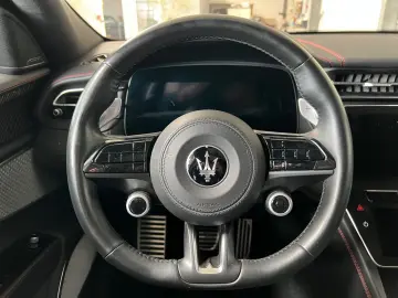 MASERATI Grecale 3.0 V6 Trofeo Fahr-Assist2 Sonus 1.Hand
