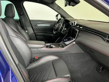 MASERATI Grecale 3.0 V6 Trofeo Fahr-Assist2 Sonus 1.Hand