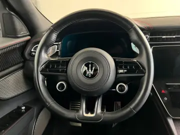 MASERATI Grecale 3.0 V6 Trofeo Fahr-Assist2 Sonus 1.Hand