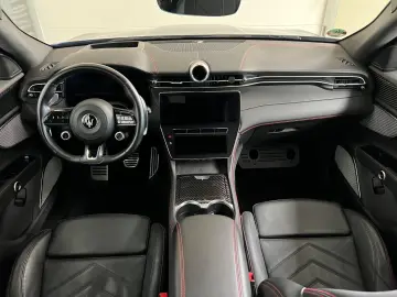 MASERATI Grecale 3.0 V6 Trofeo Fahr-Assist2 Sonus 1.Hand