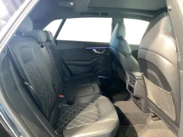 AUDI SQ8 4.0 TFSI Quattro Navi Matrix Head Up Ahk Sbl
