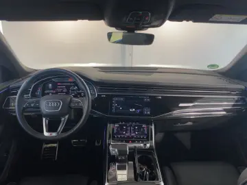 AUDI SQ8 4.0 TFSI Quattro Navi Matrix Head Up Ahk Sbl