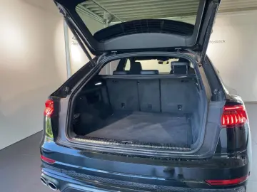 AUDI SQ8 4.0 TFSI Quattro Navi Matrix Head Up Ahk Sbl