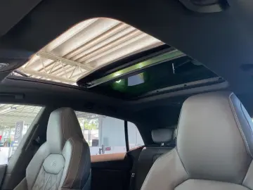 AUDI SQ8 4.0 TFSI Quattro Navi Matrix Head Up Ahk Sbl